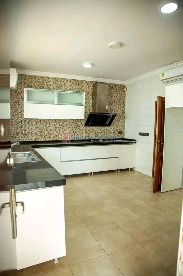 4 bedroom Townhouse For Rent East Legon Accra - 7