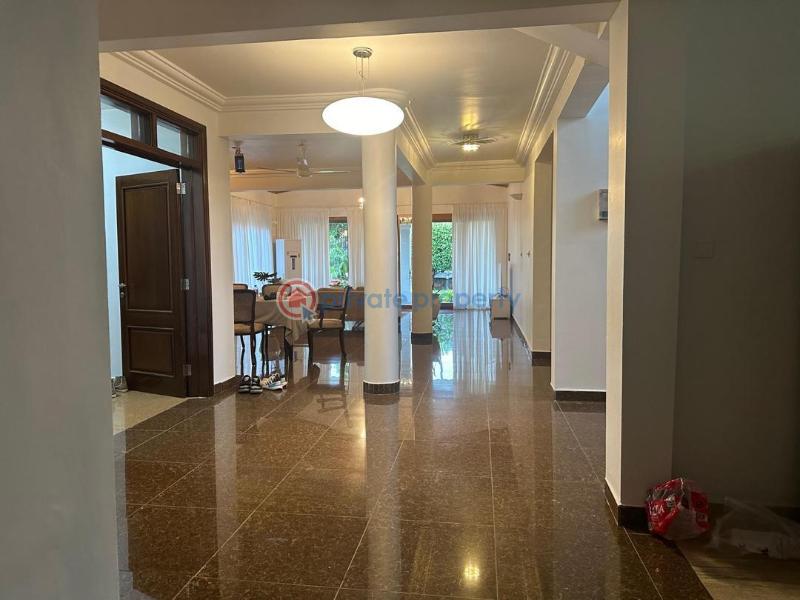 7 bedroom House For Rent East Legon Accra - 9