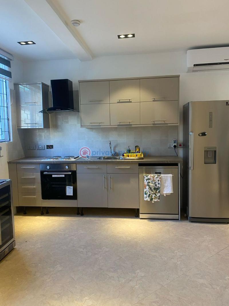 4 bedroom Townhouse For Rent North Ridge Accra - 5
