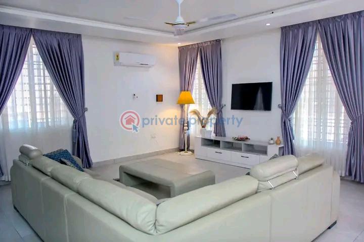 4 bedroom Townhouse For Rent East Airport Airport Residential Area Accra - 1