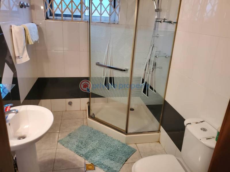 5 bedroom House For Sale Apowa Sekondi-Takoradi Western Region - 3