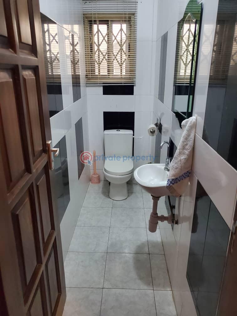 5 bedroom House For Sale Apowa Sekondi-Takoradi Western Region - 1