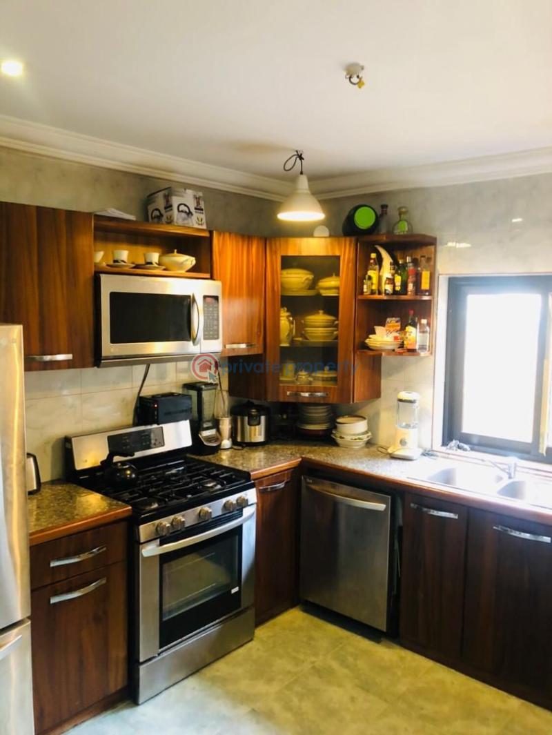 5 bedroom House For Rent Osu Accra - 6
