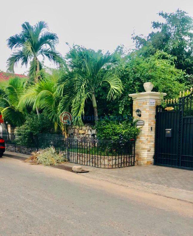 5 bedroom House For Rent Osu Accra - 0