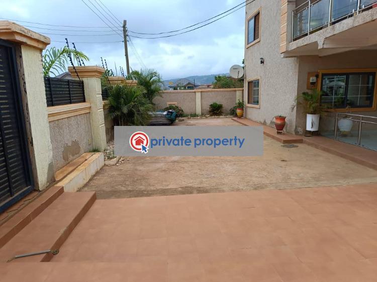 5 bedroom Townhouse For Sale &nbsp;oyarifa Ghana Flag Oyarifa La Nkwantanang Madina Municipal Accra - 1