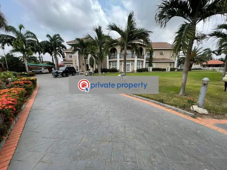 9 bedroom Detached Duplex For Sale East Legon Accra - 3