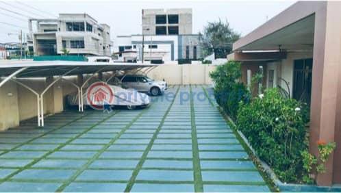 8 bedroom House For Sale Labone La Dade Kotopon Municipal Accra - 6