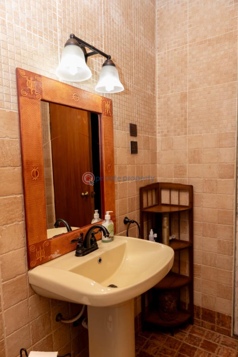 4 bedroom House For Rent Spintex Road Accra - 14