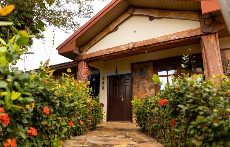 4 bedroom House For Rent Spintex Road Accra - 16