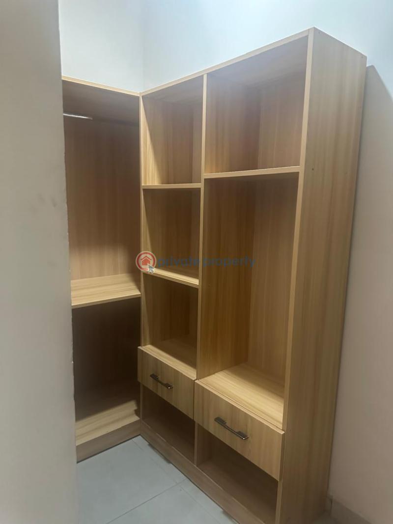 5 bedroom House For Rent Dzorwulu Accra - 9