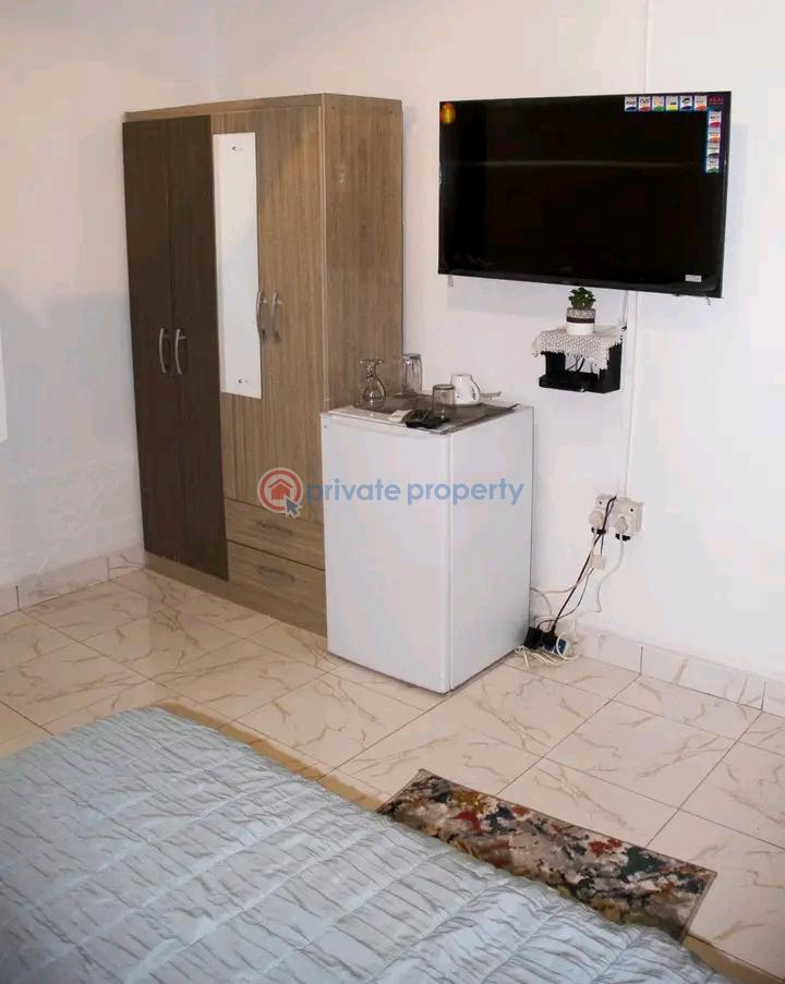 1 bedroom Apartment Short let Tesano Accra - 4