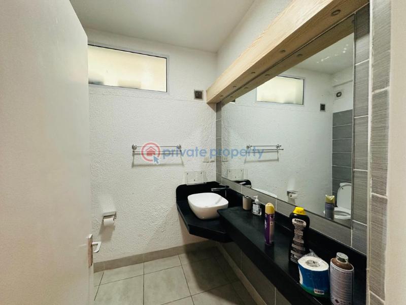 2 bedroom Apartment For Rent Labone North Labone Accra - 8