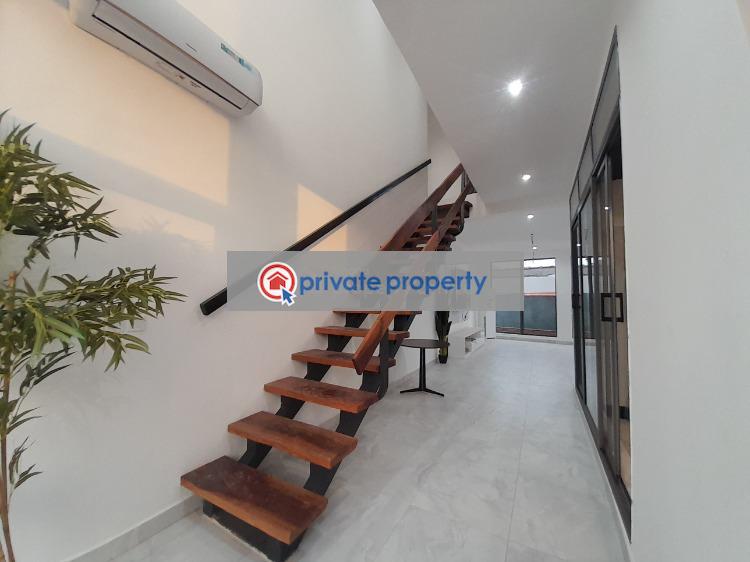 3 bedroom Detached Duplex For Sale &nbsp;estate Road Spintex Accra - 1