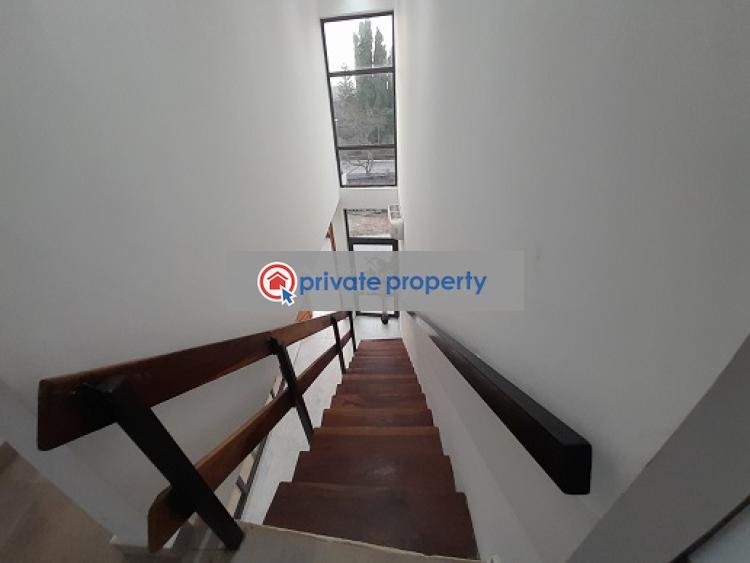 3 bedroom Detached Duplex For Sale &nbsp;estate Road Spintex Accra - 11
