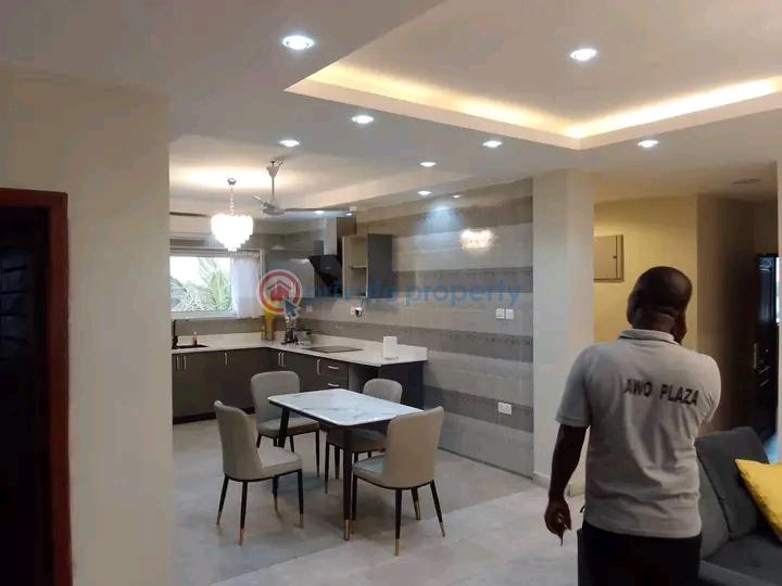 3 bedroom Apartment For Rent Oxford Street Osu Accra (PID 0PABYG