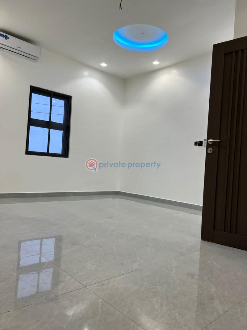 3 bedroom House For Sale Comm 18 Spintex Accra - 9
