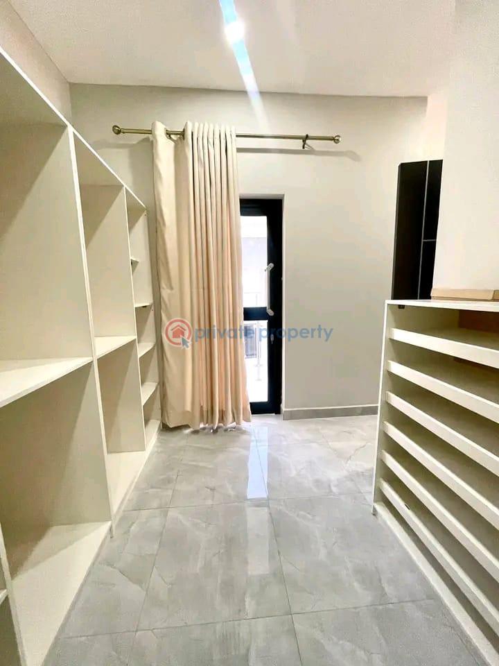 4 bedroom Townhouse For Rent Labone Labadi-Aborm Accra - 8