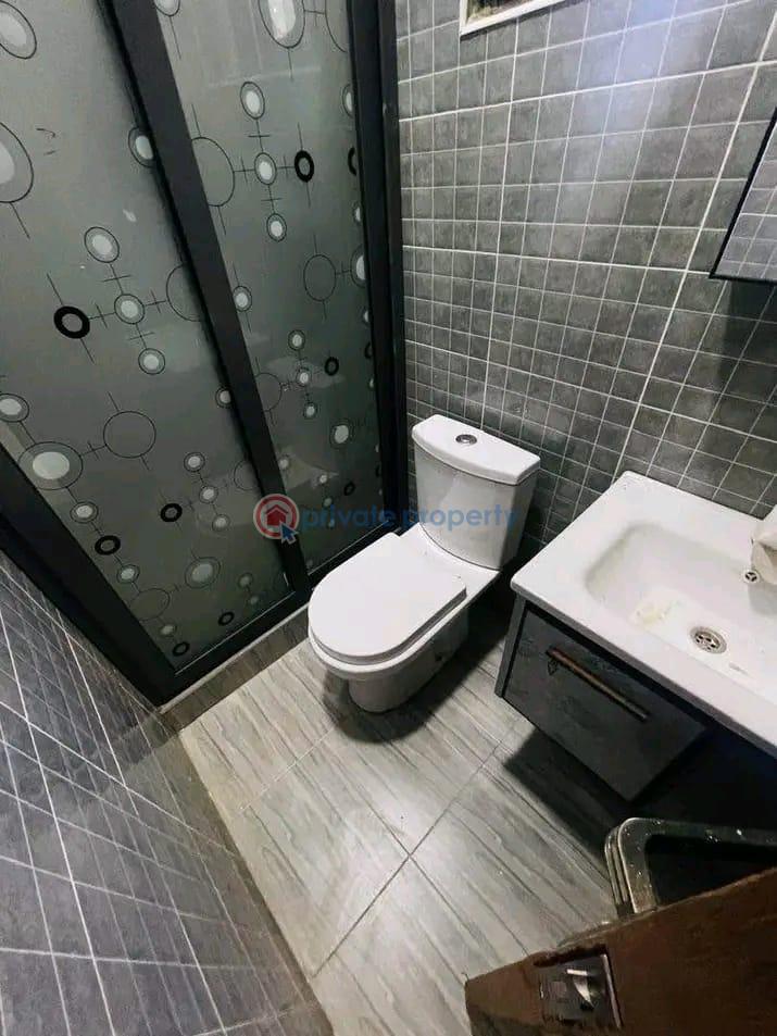 4 bedroom Townhouse For Rent Labone Labadi-Aborm Accra - 9