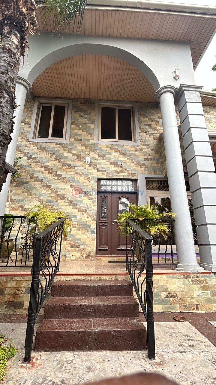 4 bedroom House For Rent North Labone Labadi-Aborm Accra - 0
