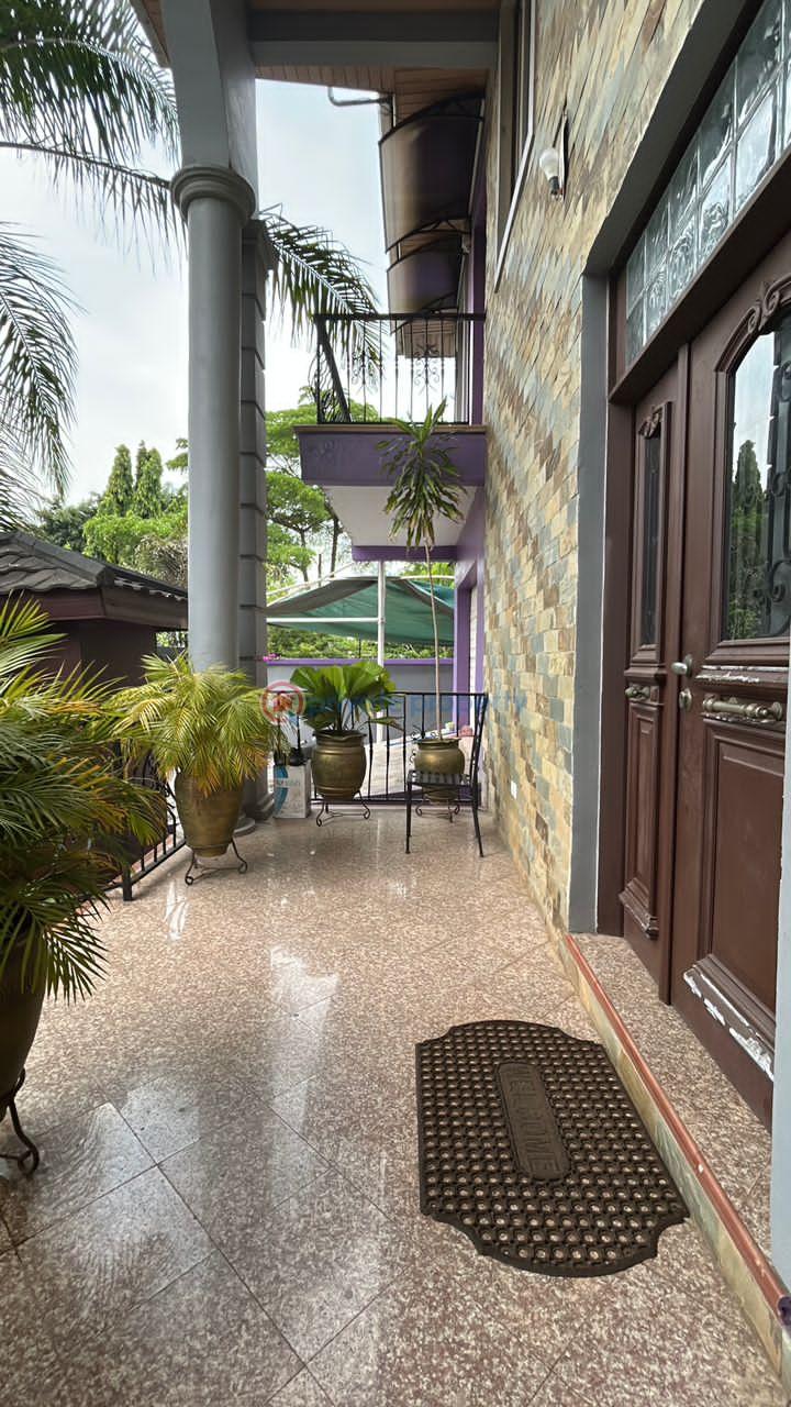 4 bedroom House For Rent North Labone Labadi-Aborm Accra - 1