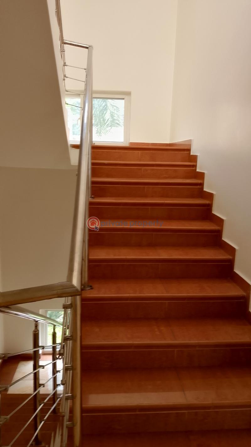 4 bedroom Townhouse For Sale El Senoussi St, Accra North Ridge Accra - 25