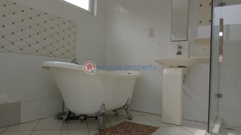 4 bedroom Townhouse For Sale El Senoussi St, Accra North Ridge Accra - 8