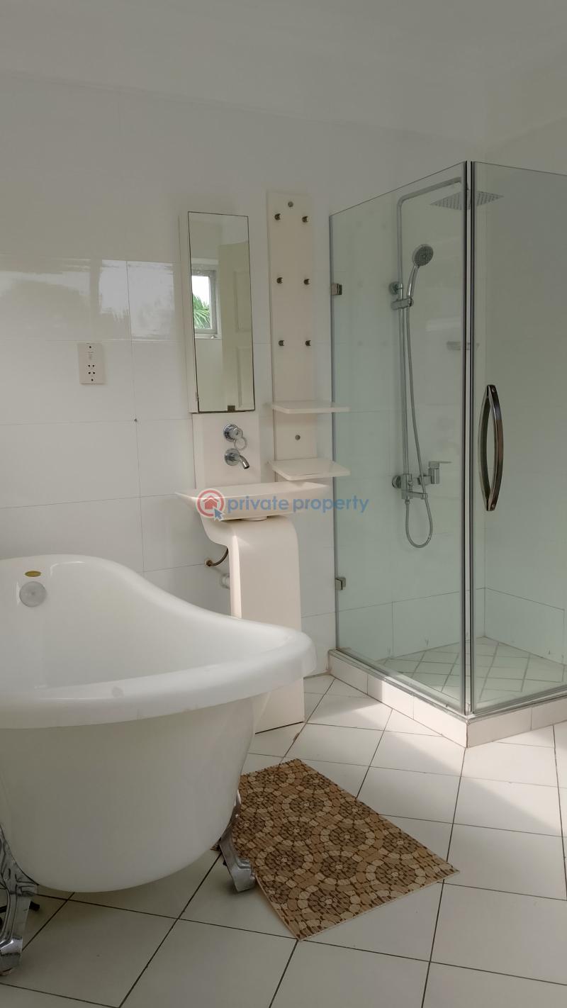 4 bedroom Townhouse For Sale El Senoussi St, Accra North Ridge Accra - 11