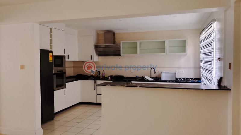 4 bedroom Townhouse For Sale El Senoussi St, Accra North Ridge Accra - 29