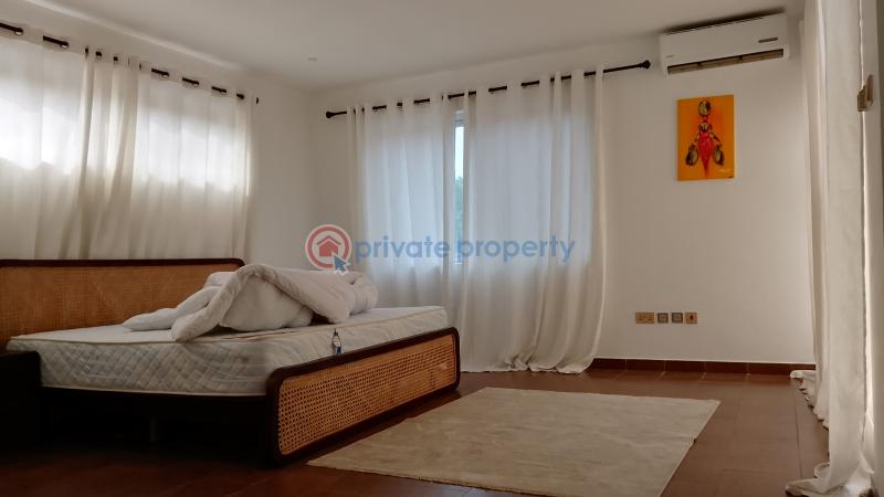 4 bedroom Townhouse For Sale El Senoussi St, Accra North Ridge Accra - 10