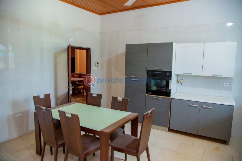 5 bedroom House For Sale Golf City Tema Accra - 4