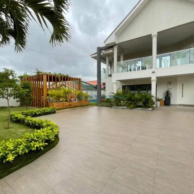 7 bedroom House For Sale East Legon Accra - 1