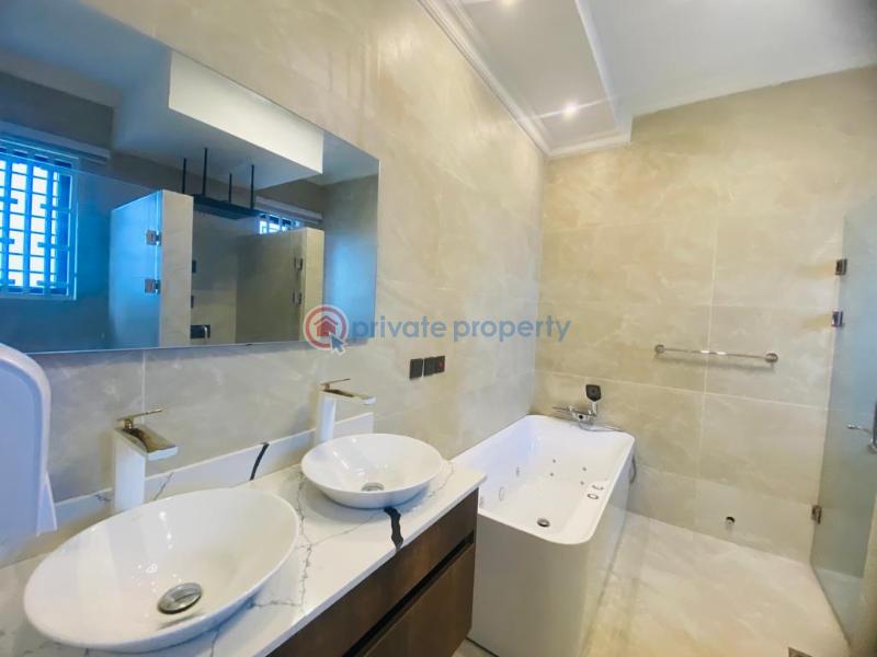 5 bedroom House For Sale Sakumono Spintex Accra - 18