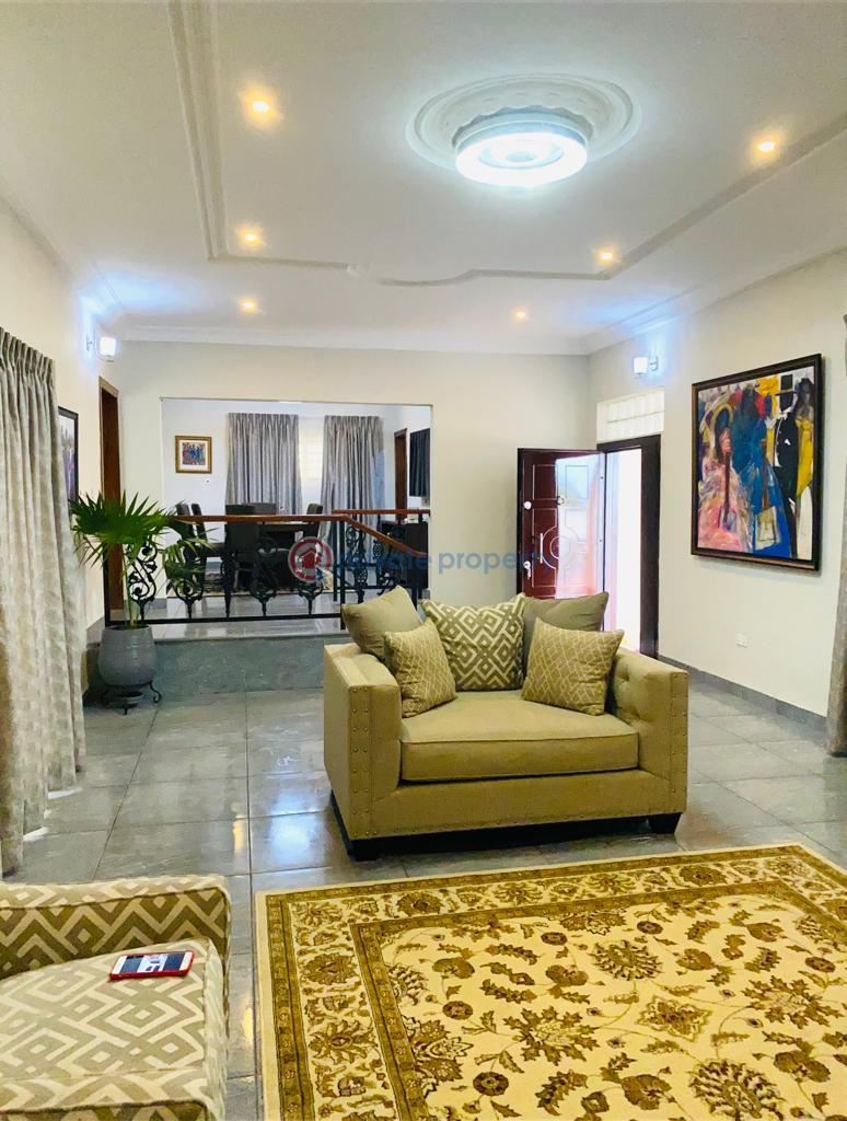 5 bedroom House Short let Cfc Estate Achimota Accra - 9