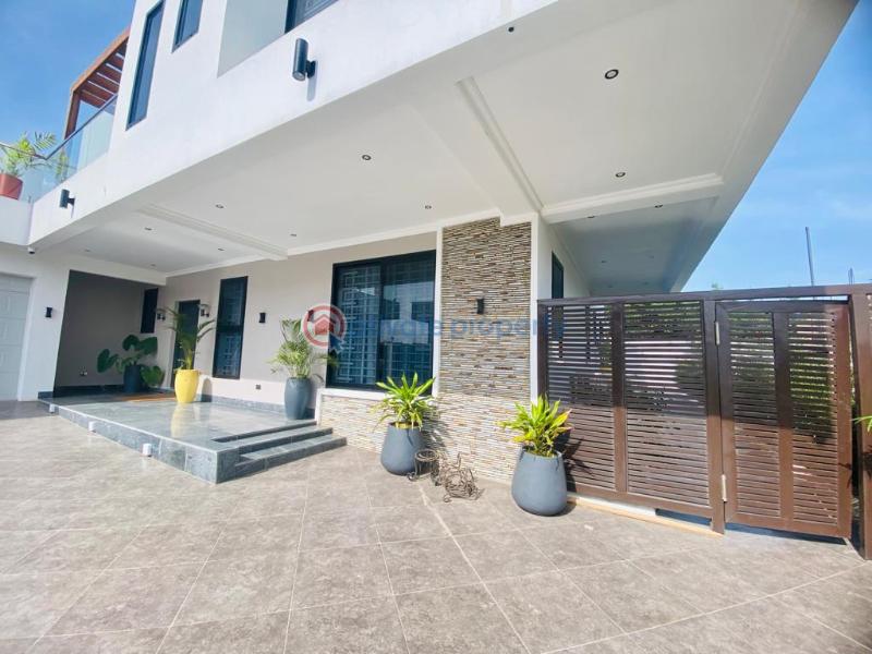 5 bedroom House For Sale Sakumono Spintex Accra - 12