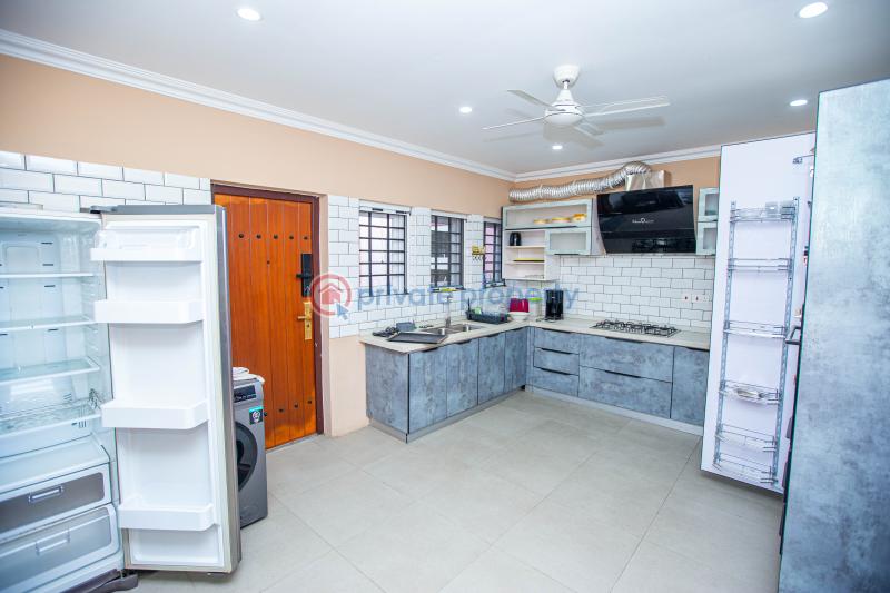4 bedroom House For Sale American House East Legon Accra - 7