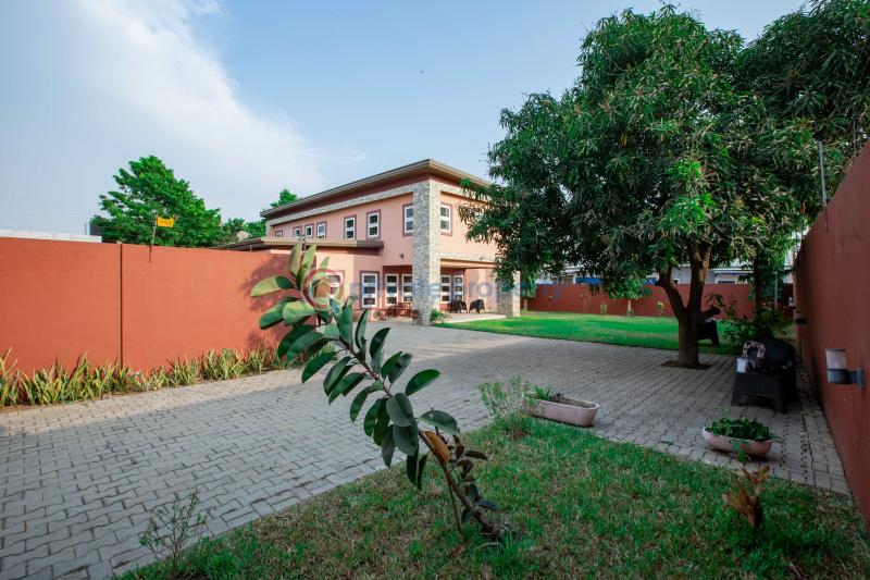 4 bedroom House For Sale American House East Legon Accra - 11