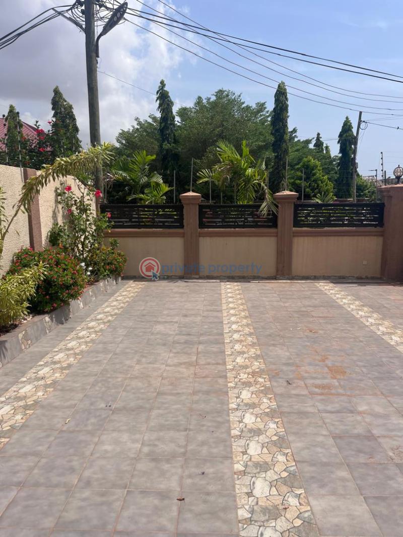 4 bedroom House For Rent Tse Addo Accra - 5
