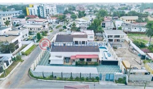 10 bedroom House For Sale Labone La Dade Kotopon Municipal Accra - 0