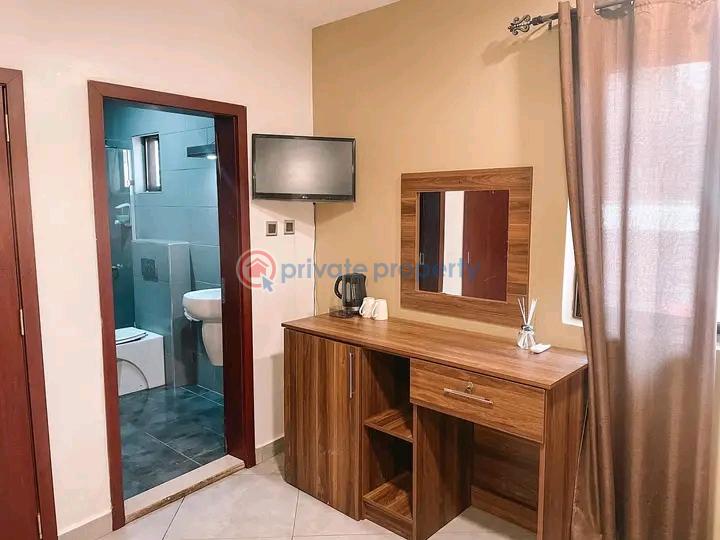 1 bedroom Apartment Short let Oxford Streeet Osu Accra - 1