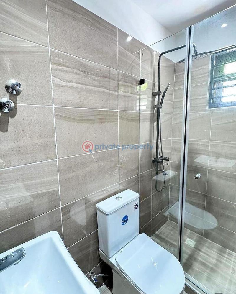 3 bedroom House For Sale Lakeside Estates. Adenta Municipal Accra - 6