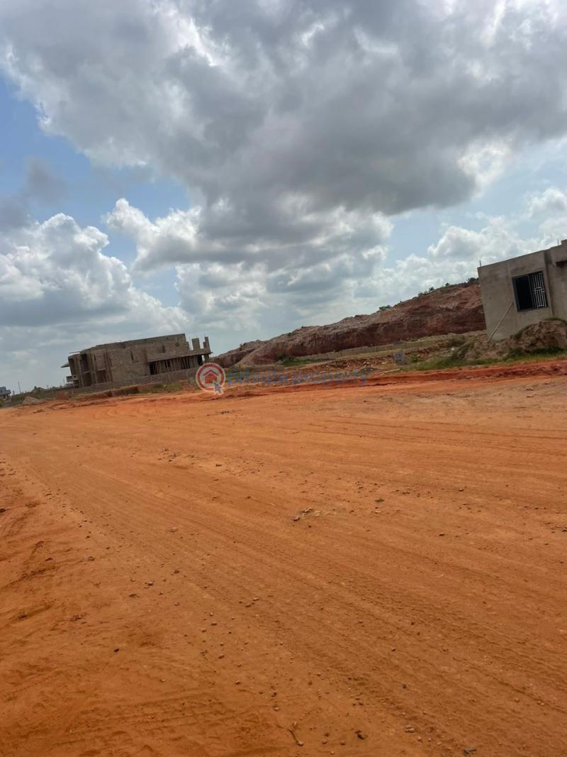 Land For Sale Adom Estate Beverly Hills comm 25 Tema Accra - 1