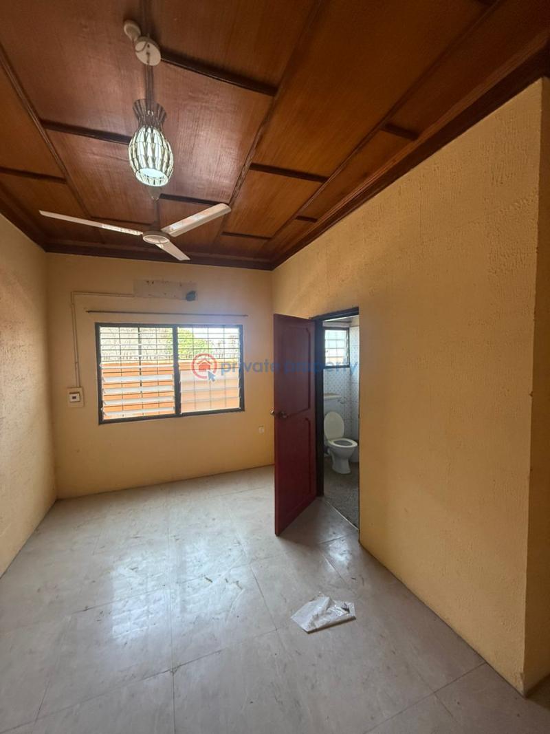 Hotel / Guest House For Sale Macathy Menskrom Behind China Town Mall McCarthy Hill Ga South Municipal Accra - 5