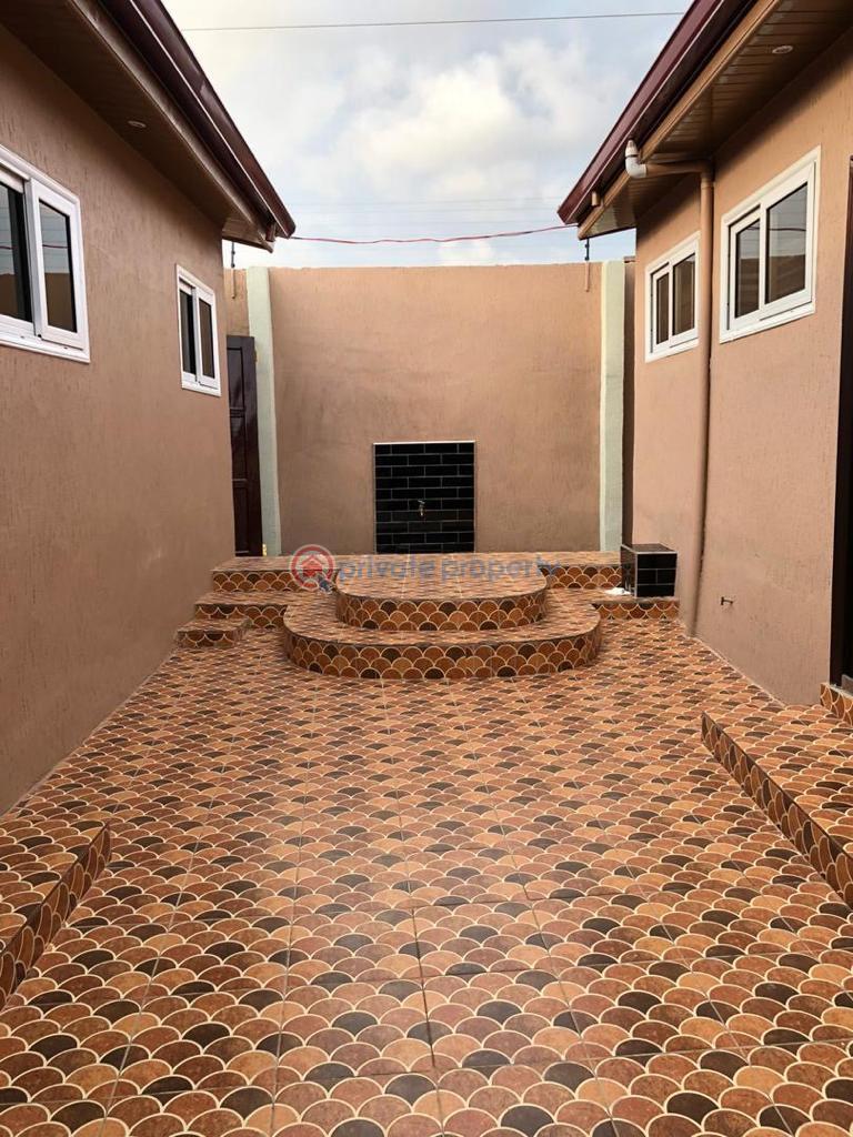 10 bedroom Commercial Property For Sale Greda Estate Teshie-Nungua Estates Accra - 6