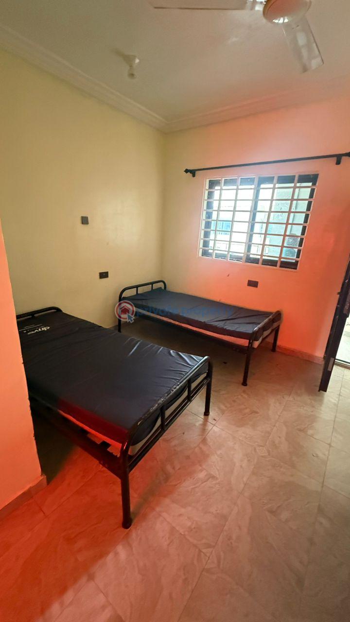 10 bedroom Hostel For Sale Loc=kumasi Boadi Around Dk Appiah Royal Hostel Area( Few Minute Walk) Kumasi Kumasi Metropolitan Ashanti - 3