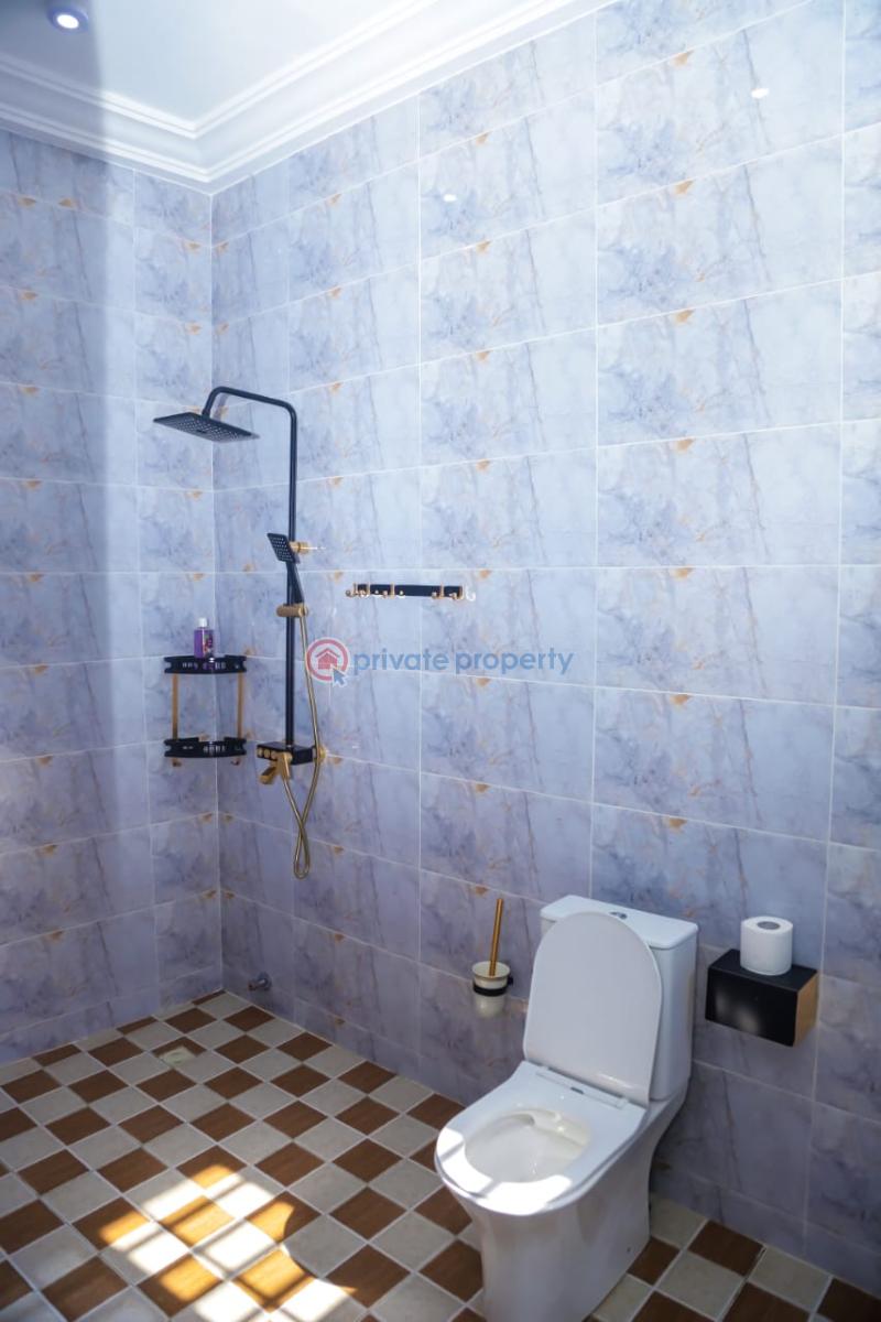 10 bedroom Hotel / Guest House For Sale Cp Kasoa Awutu-Senya East Central Region - 4