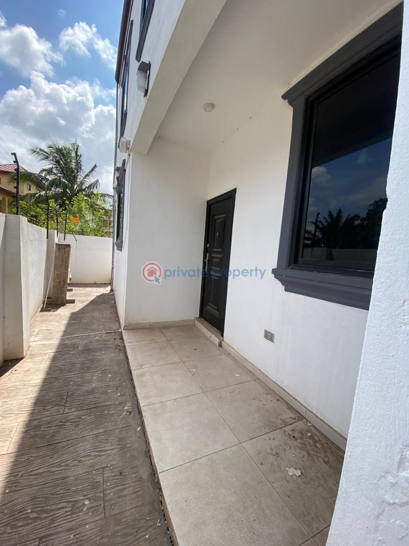 4 bedroom House For Sale Spintex Road Accra - 16