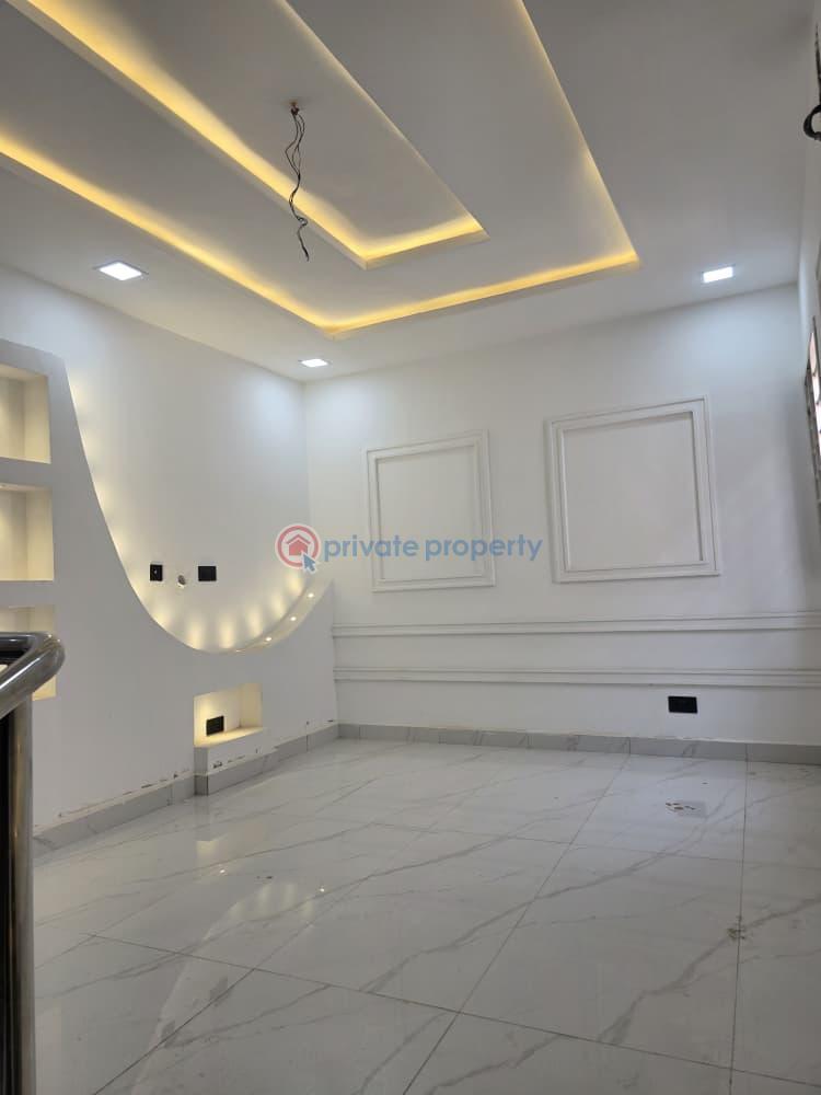 5 bedroom House For Sale Sakumono Urban Lodge Accra Metropolitan  - 6