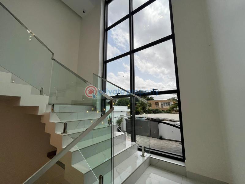 4 bedroom House For Rent Abelemkpe Accra - 4