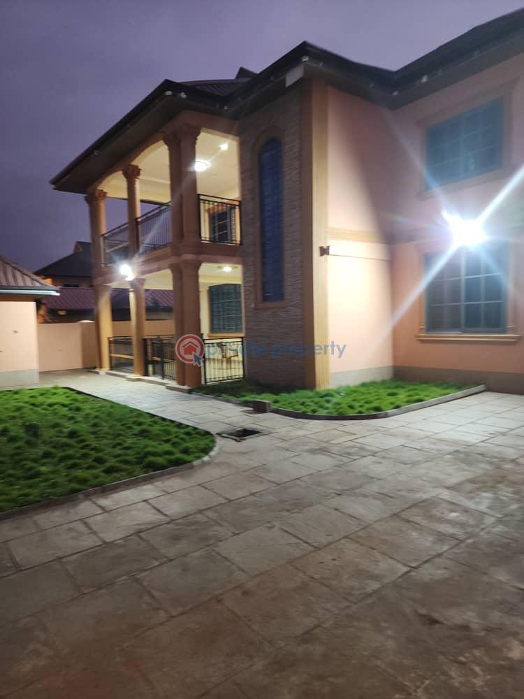 6 bedroom House For Sale Oyarifa La Nkwantanang Madina Municipal Accra - 12