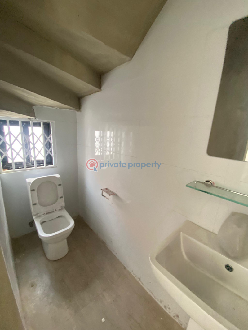 4 bedroom House For Sale Sakumono Spintex Accra - 8